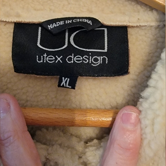 Utex Design poly/acrylic button-down coat with faux suede  and faux wool Size XL - Picture 3 of 8